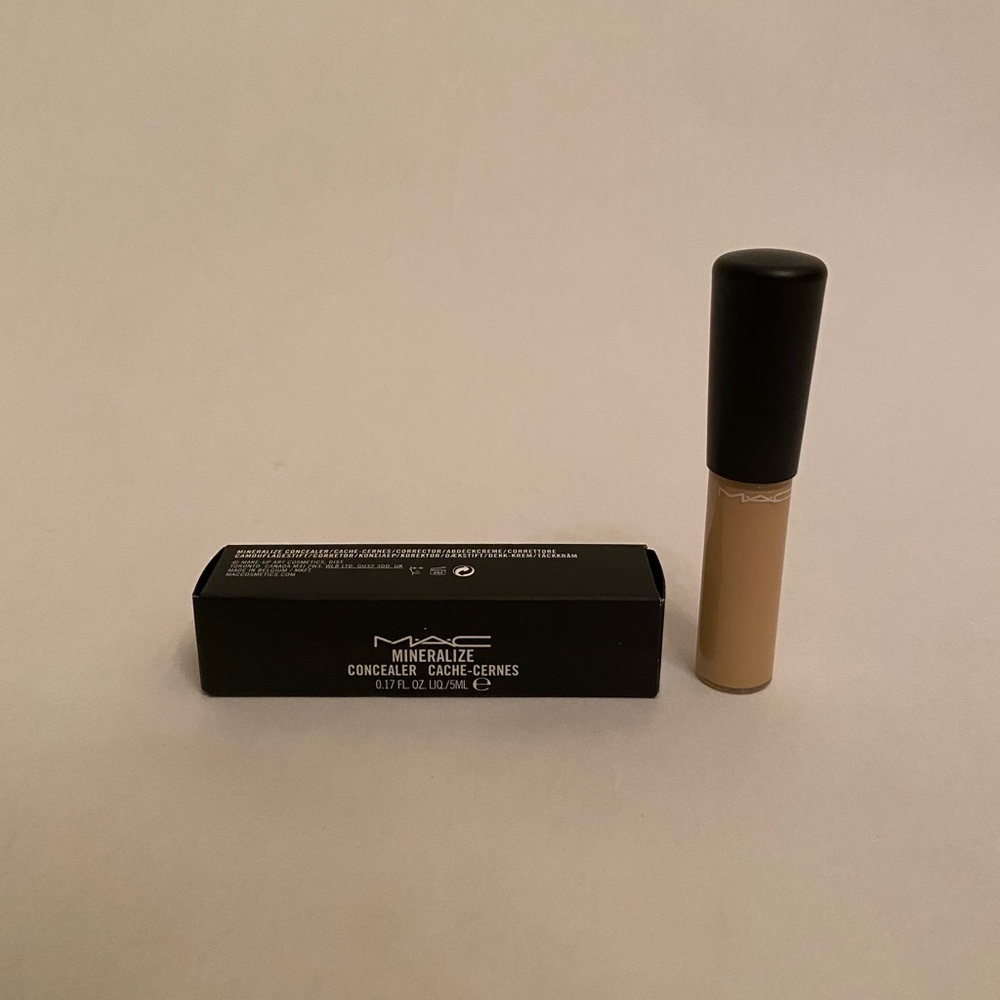 MAC - Mineralize concealer - NC20